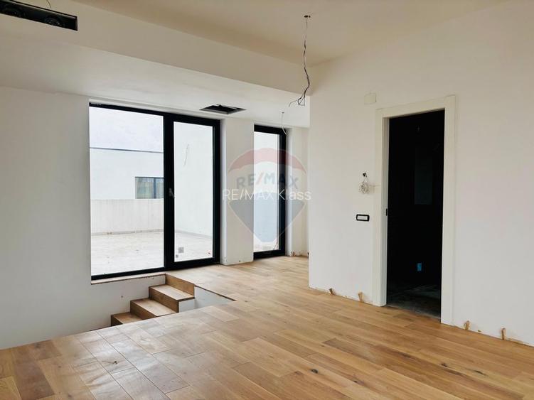 Vilǎ modernǎ | 5 camere | Complex nou | Aviației - Porsche Pipera - 13