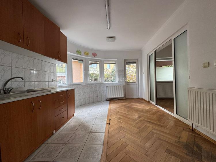 Spatiu 500 mp utili, teren 2000 mp, 10 parcări, cartier Andrei Mureșanu - 15