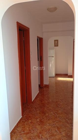 inchiriez apartament 2 camere - 13