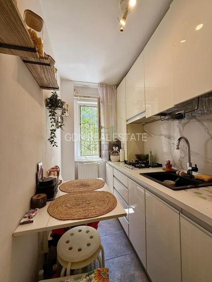 Apartament 3 camere, 53 mp, cartier Craiovita Noua, zona Hotel Bacolux - 7
