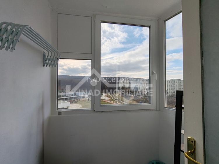 Apartament cu 4 camere, 2 bai, 1 balcon,  Manastur Strada Mehedinti - 14