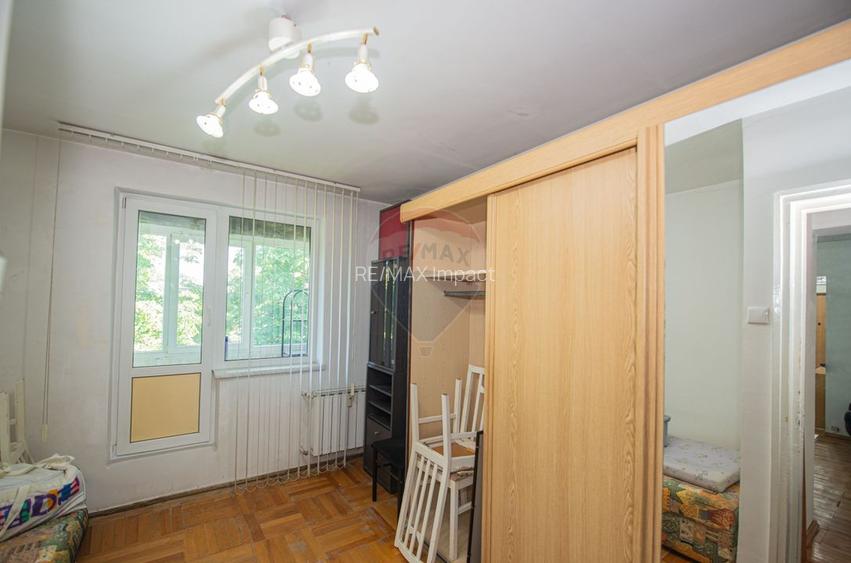 Apartament cu 3 camere de vanzare, 57 mp,  zona Crangasi - 10
