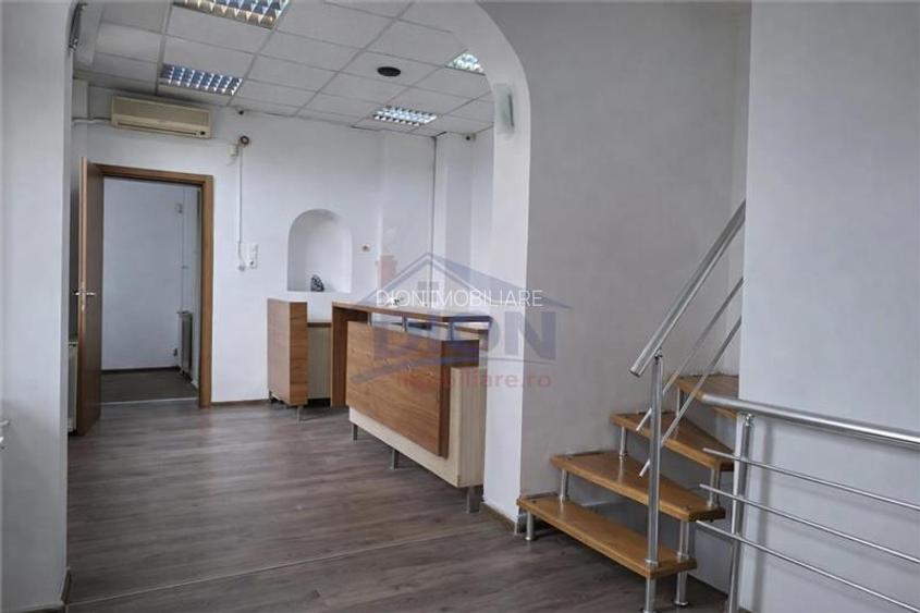 Vila de vanzare , zona  boema - 16