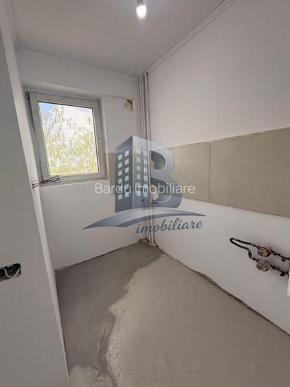 Garsoniera Titan/ Necesita Renovare/ Piata Minis - 4