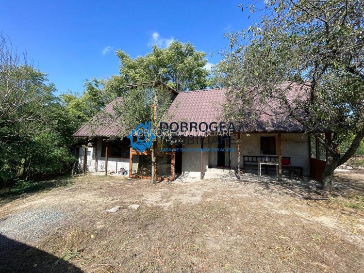 Sat Parches, 2 case  individuale, teren 4860 mp - 5