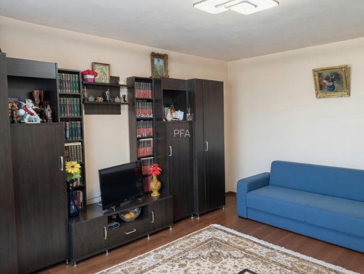 Vitan Mall -adiacent - apartament 3 camere decomandat - 2