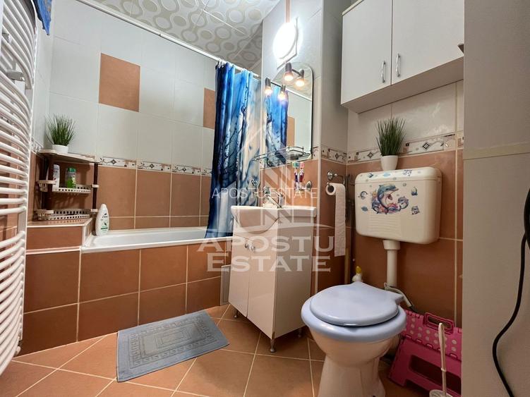 Apartament cu 3 camere, decomandat, 2 bai , 2 balcoane,zona Soarelui - 11
