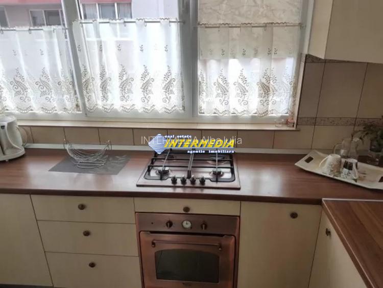 Apartament cu 3 camere de inchiriat in Centru Bloc Nou mobilat si utilat complet - 2