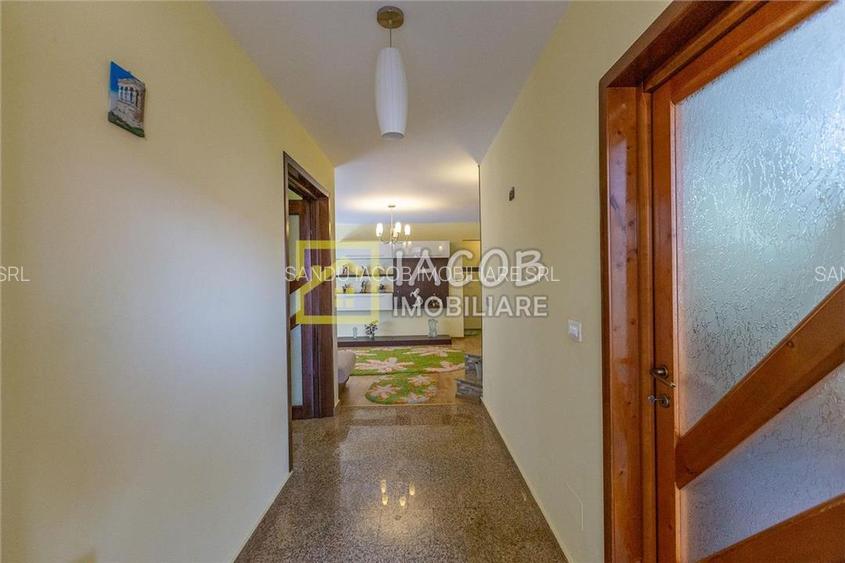 Vila Duplex cu 10 camere, cartier Serbanesti, Bacau - 8