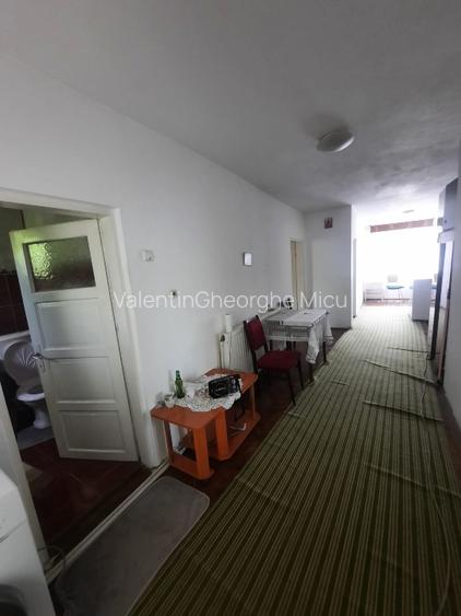Casa de vanzare  in zona linistita. - 6