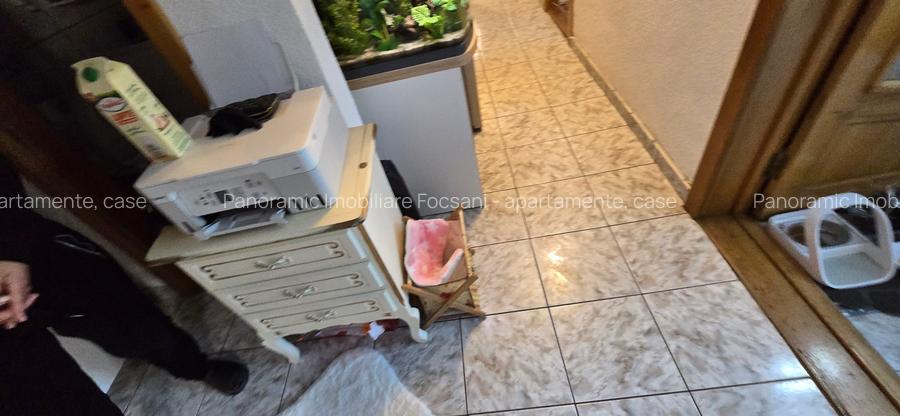 3 camere de vanzare Focsani, ultracentral - 19