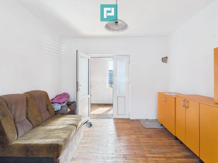 2 case separate + curte 1400 mp – Zona Dâmbovița - 5