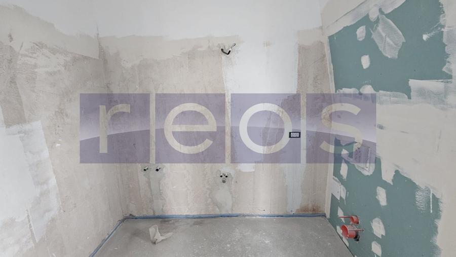 Vilă D+2+M | 4 parcări private | 3 apartamente cu intrări separate - 9