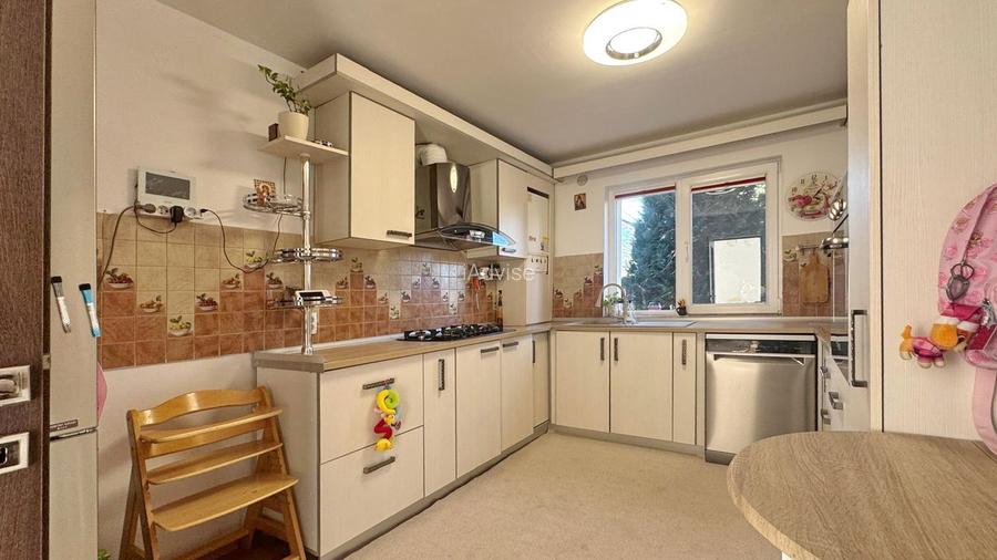 CASA SPATIOASA CU 5 CAMERE IN SANPETRU - 7