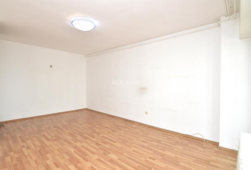 VANZARE GARSONIERA ZONA DECEBAL – METROU PIATA MUNCII -COMISION 0% - 9