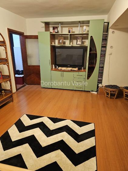  Apartament de vânzare 4 camere - 3