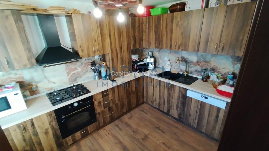 VILA spatioasa in VIISOARA la 7km de Piatra Neamt. - 3