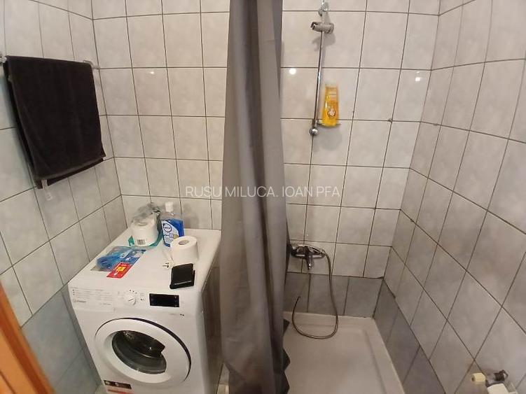 Vanzare Garsoniera Piata Victoriei , Piata Romana - 7