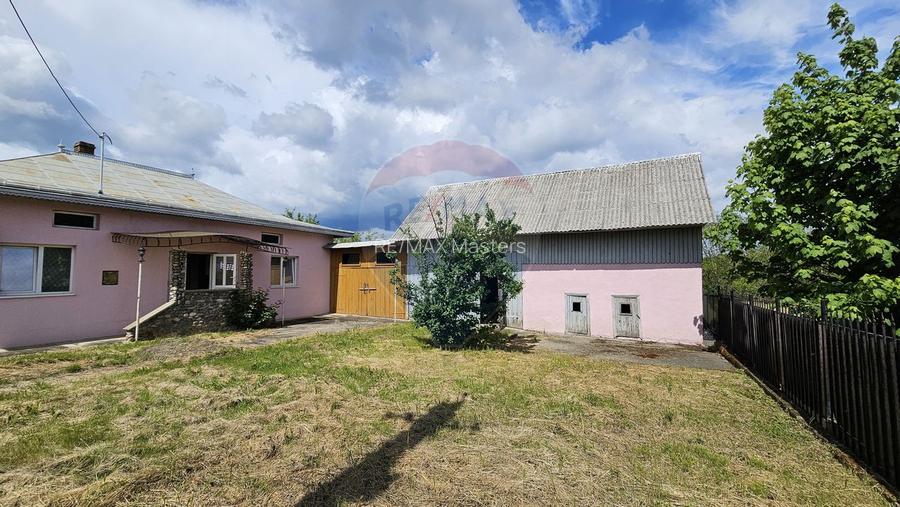 Casă  cu 3 camere, teren intravilan de 1300mp în Ipotești Tișăuți, SV - 20