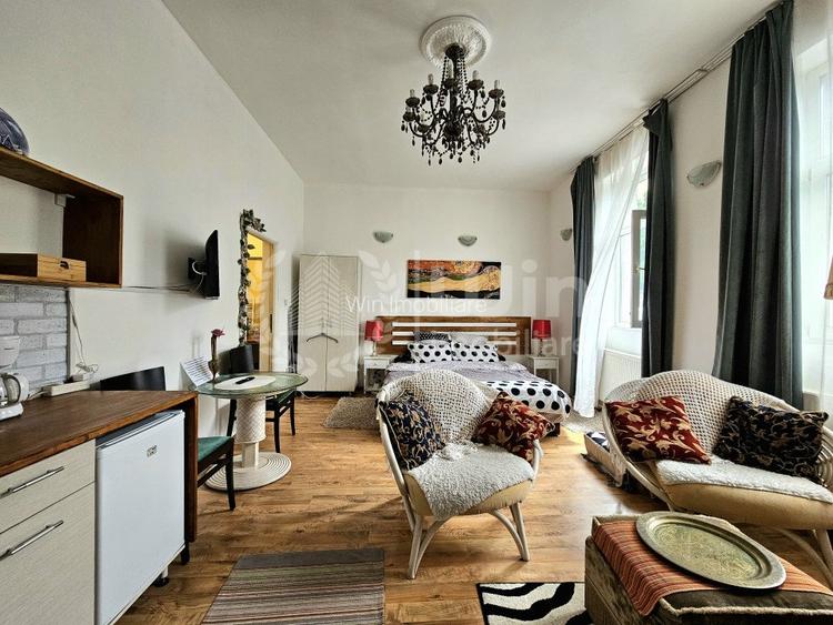 Casa 6 camere | 1208 mp teren | Gruia | Zona 7 Strazi! - 4