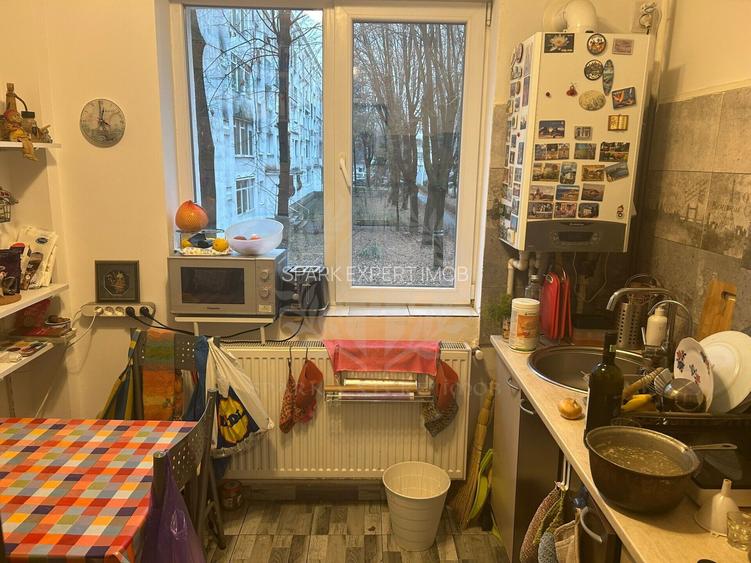 3 CAMERE // CINA // ETAJUL 1 - 9