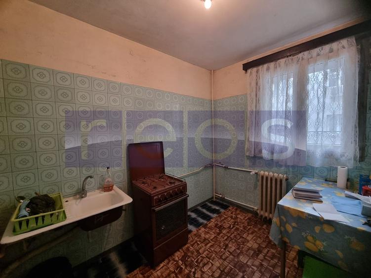 VANZARE 3 CAMERE - DECOMANDAT- CALEA DOROBANTI - 18