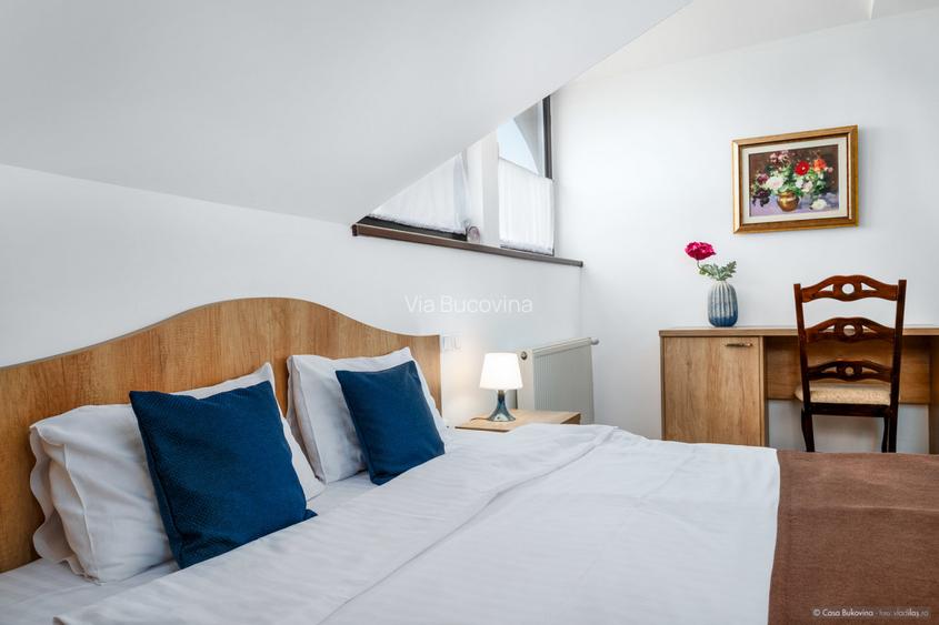 Casa de locuit sau vacanta 5 camere, 5 bai, 2600mp teren langa Humor - 33