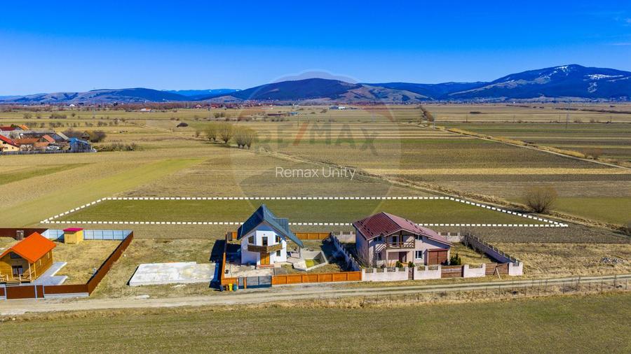 Teren investiție 3.700 mp – Prejmer/ Lunca Câlnicului/Comision 0 - 8