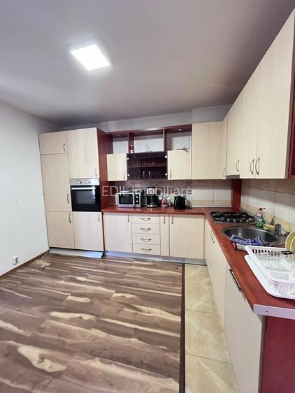 Apartament de vânzare, 2 camere, 72 mp, zona Piața Abator - 15