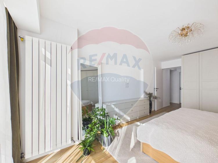 Apartament de vanzare, 3 camere ultra finisat,  Bd. Unirii - 31