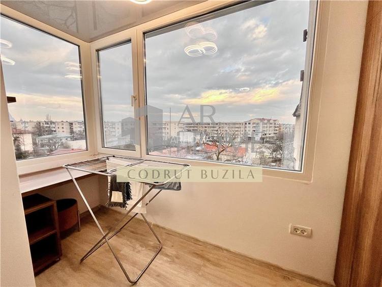 Apartament 3 camere, renovat, decomandat, Ploiești, Democratiei - 9