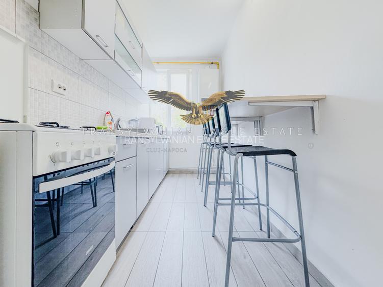 Apartament spațios cu 3 camere|decomandat|etaj 2| Central/Horea - 11