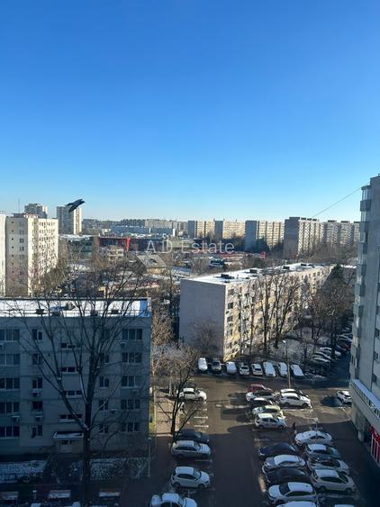 Titan 2 Camere Etaj 9  Instalatii Schimbate 15 Min Metrou Bloc 1976 Reabilitat - 10