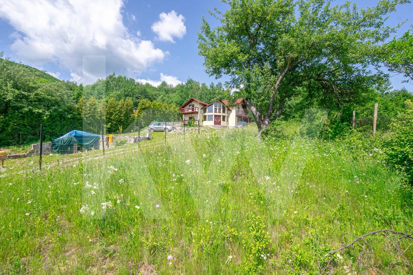 Casa de vacanta spatioasa cu priveliste spectaculoasa in Tocile - 5