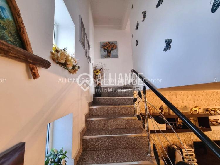 Brătianu Constanta(COD 07) Vila -  P+1+M cu 7 camere - 14