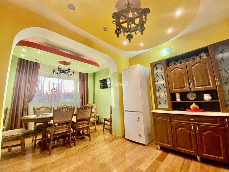 Urgent/Vânzare Casa/Vila, 4+ camere, teren 346 mp,  Targoviste, zona Micro 4 - 9