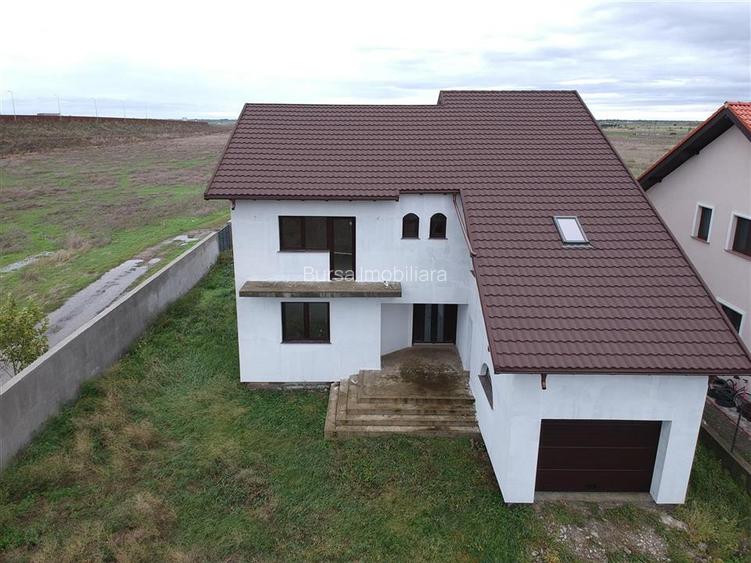 CASA P+E LA STADIU DE FINISAJE,  STR. CUZA VODA,  ZONA PETRESTI - 3