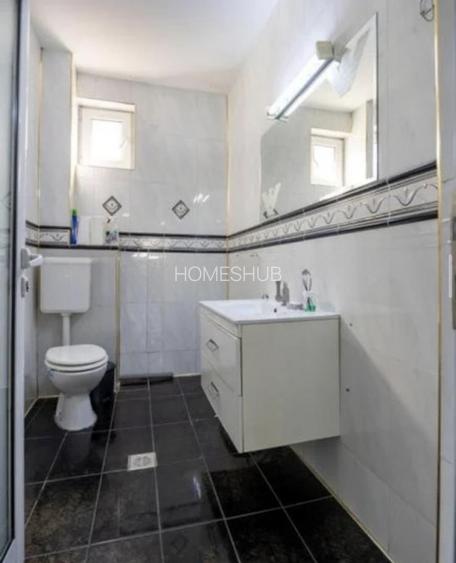 Casa individuala / Spatiu comercial / Clinica | 450 mp, curte proprie | Baicului - 16