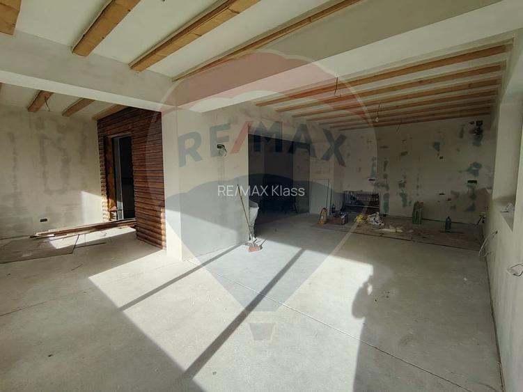 Lux Mediteranean si Intimitate pe 4.000 mp Domeniu Privat Gura Vaii - 5