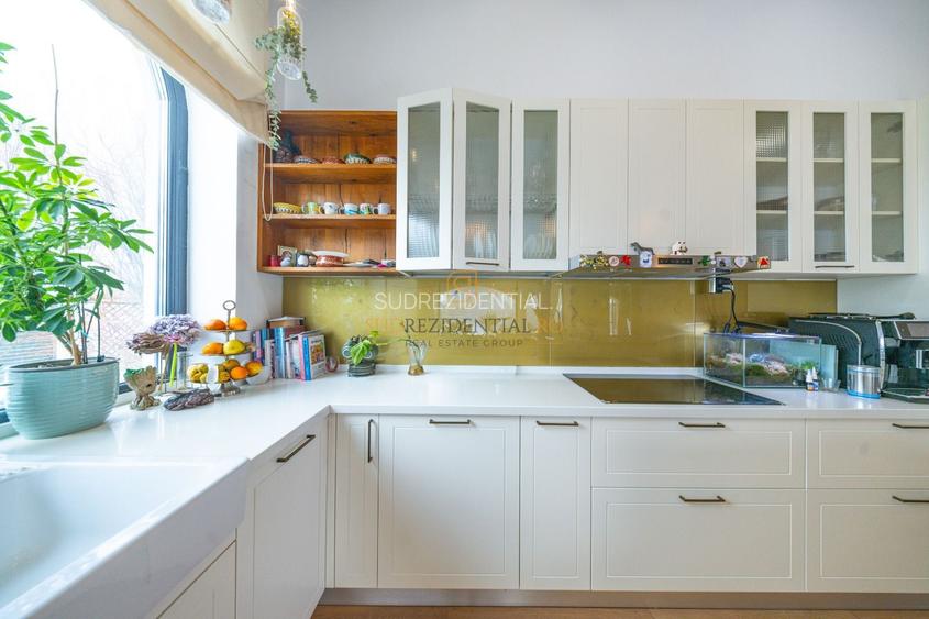 Resedinta spectaculoasa  – Vila exclusivista deschidere directa la lac - 9