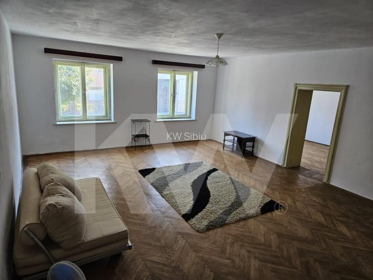 Casa de vanzare in centrul Cisnadiei – oportunitate excelenta! - 2