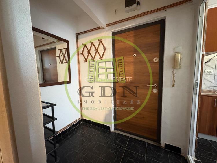 Apartament, 2 camere, semidecomandat, Nicolae Titulescu zona Fantasy Park - 9