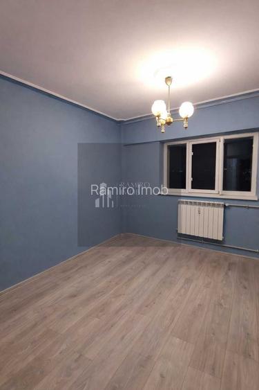 3 Camere Renovat - Metrou Aparatori la 1 Min - 2 Grupuri Sanitare - 5