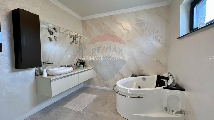 Casă de vânzare 300mp, Șendreni I Galati– liniște și rafinament - 16