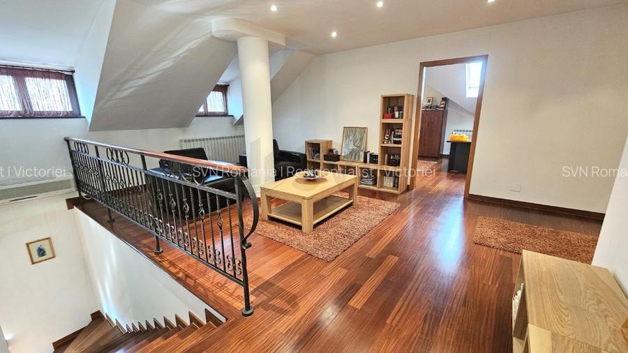 REV2004359 Casa Deosebita Individuala Baneasa 7 camere cu teren - 17