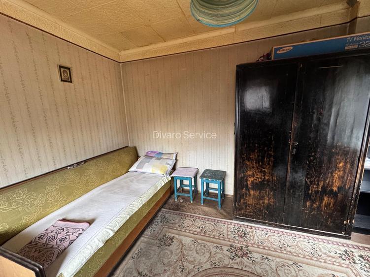 Vanzare apartament patru camere plus garsoniera in vila cartierul Armenesc curte - 17