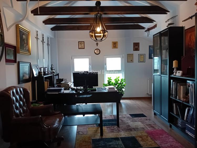 De vanzare vila exceptionala in stil Neo Romanesc cu vedere la lac si padure - 16