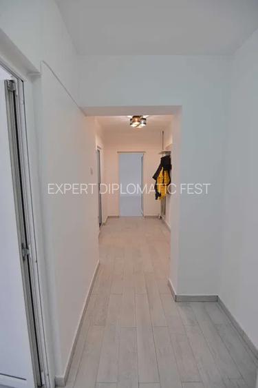 Decebal / Alba Iulia -2 CAMERE - 58 MP - 193000 EURO - 6
