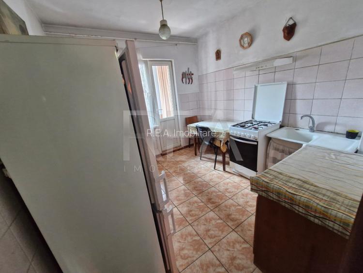 Apartament cu 3 camere in zona Dristor-Vitan - 10