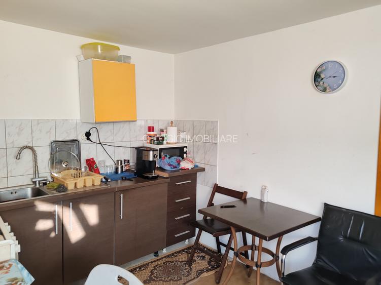 Casa 7 camere libera la vanzare SATU NOU - 36